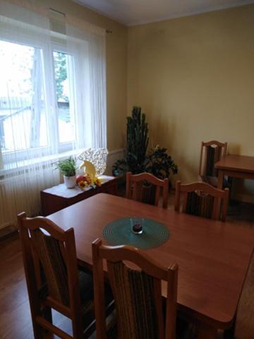 Pod Kogucikiem Aparthotel Krzyzanowice Exterior foto